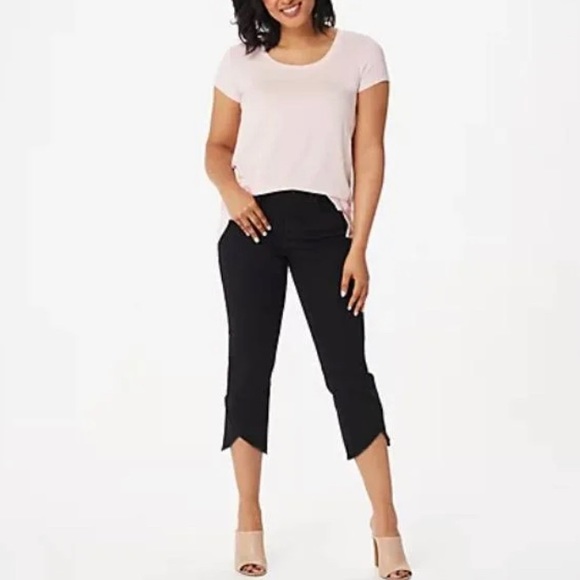 NYDJ Women's Black Mid Rise Jeans Capri Crisscross Tulip Raw Hem, Size 2 - Picture 1 of 16